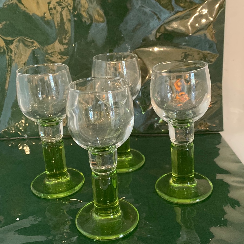 Set of 4 green footed Italian liquer shot glasses